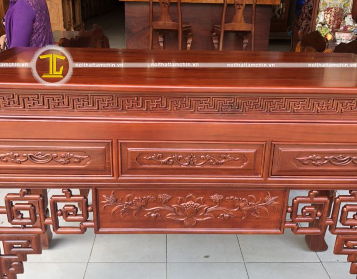Bàn thờ gia tiên 1 tầng gỗ căm xe GT107